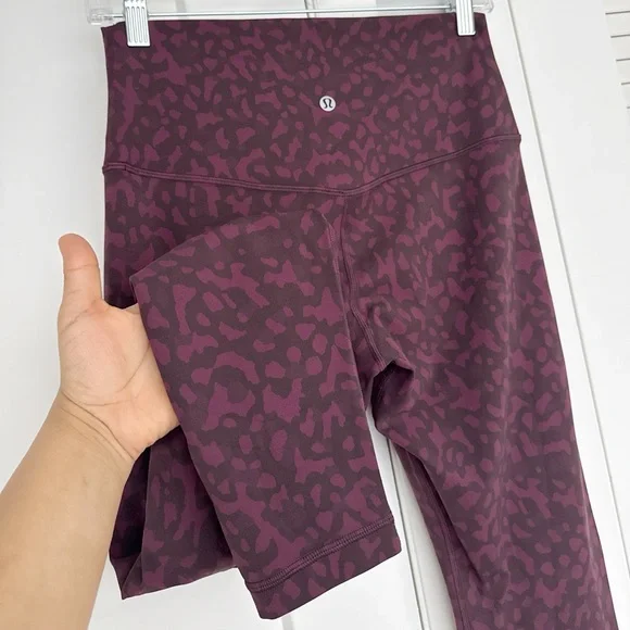 (8) Lululemon Align Pant 28” - Picture 9 of 10